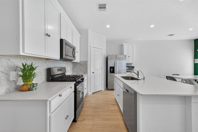 30611 Castle Cove Dr, Fulshear, TX 77423