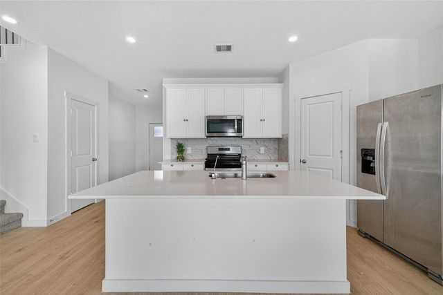 30611 Castle Cove Dr, Fulshear, TX 77423