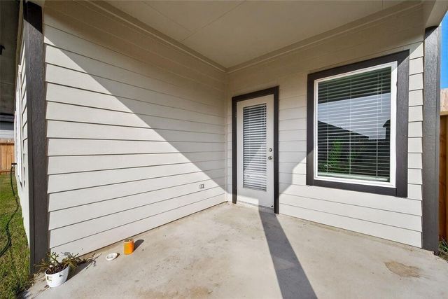 30611 Castle Cove Dr, Fulshear, TX 77423