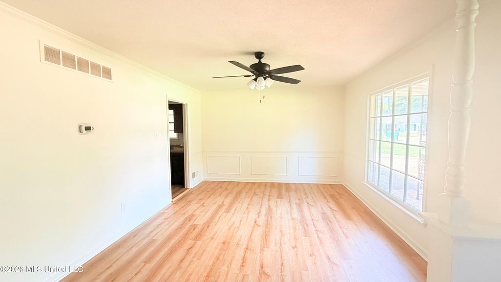 827 Dinwiddie Cove, Southaven, MS 38671 — photo 2