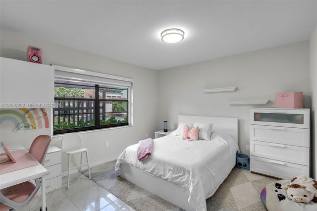 1551 NW 98th Way, Pembroke Pines, FL 33024