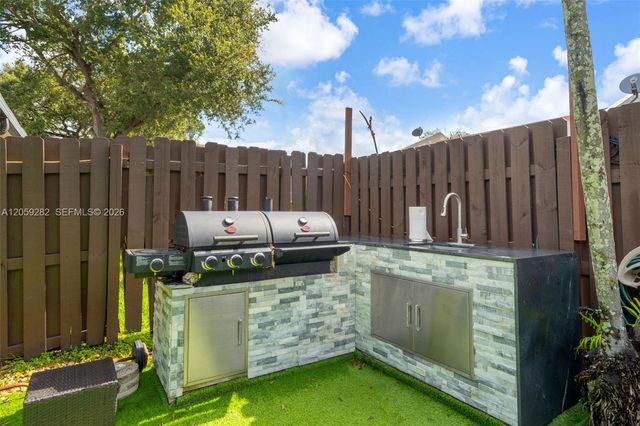 1551 NW 98th Way, Pembroke Pines, FL 33024