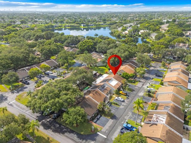 1551 NW 98th Way, Pembroke Pines, FL 33024