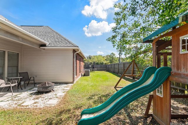 40535 Cross Ridge Ave, Gonzales, LA 70737