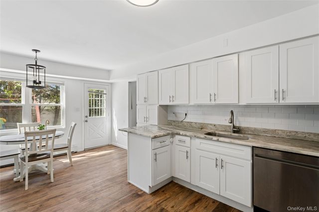 112 Ivy Lane, Lido Beach, NY 11561