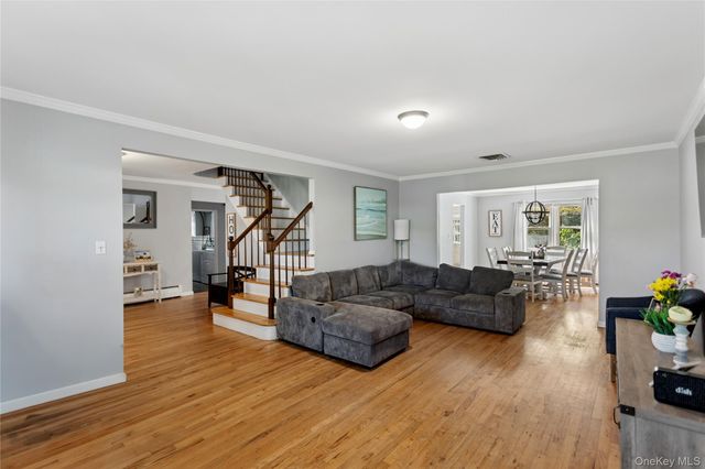 112 Ivy Lane, Lido Beach, NY 11561