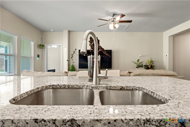 204 Bobby Lou Lane, Copperas Cove, TX 76522