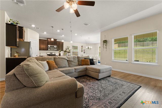 204 Bobby Lou Lane, Copperas Cove, TX 76522