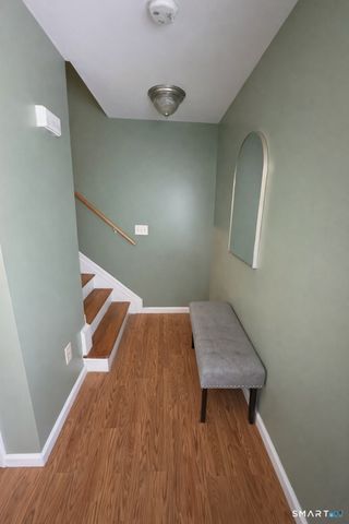 46 Chamberlain Street B, New Haven, CT 06512