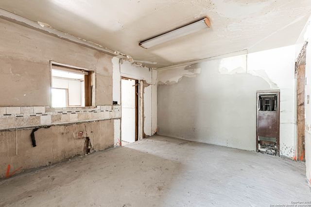 1409 Kentucky, San Antonio, TX 78201