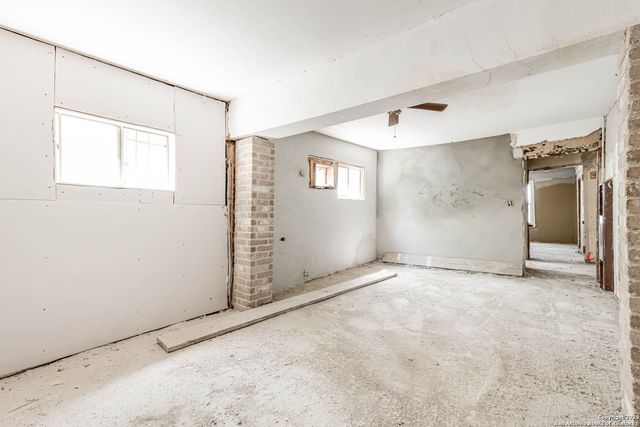 1409 Kentucky, San Antonio, TX 78201