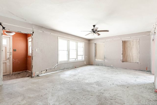 1409 Kentucky, San Antonio, TX 78201