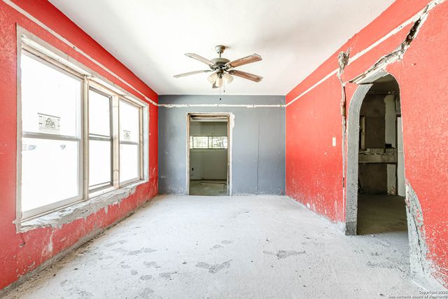 1409 Kentucky, San Antonio, TX 78201