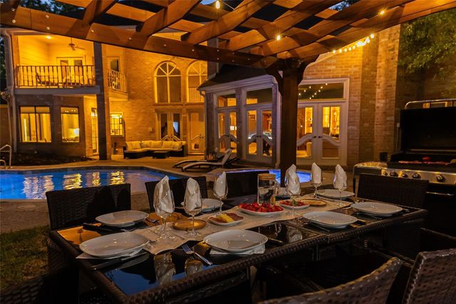 14022 Champions Hamlet Court, Houston, TX 77069