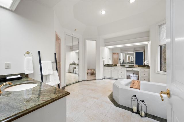 14022 Champions Hamlet Court, Houston, TX 77069