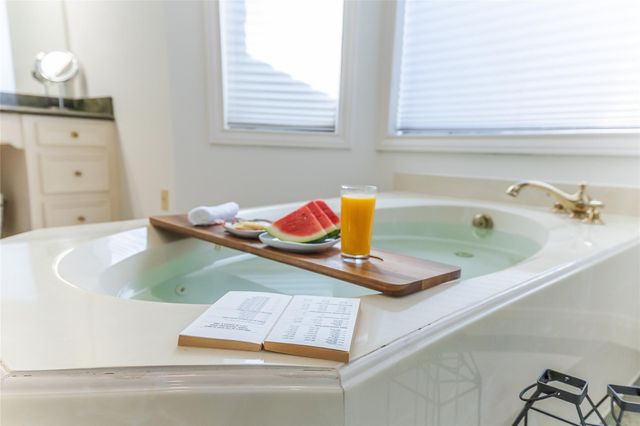 14022 Champions Hamlet Court, Houston, TX 77069