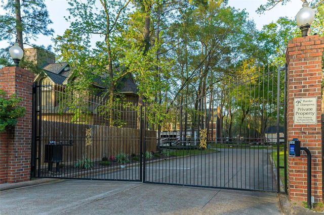 14022 Champions Hamlet Court, Houston, TX 77069