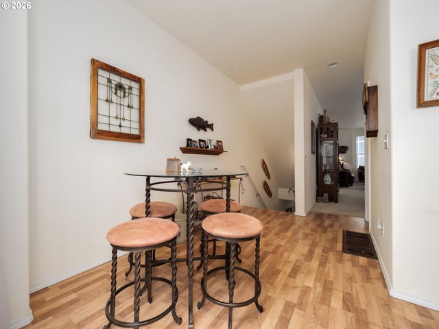 15576 Sw PERIDOT Way, Beaverton, OR 97007