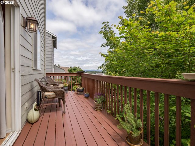 15576 Sw PERIDOT Way, Beaverton, OR 97007