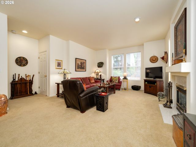 15576 Sw PERIDOT Way, Beaverton, OR 97007