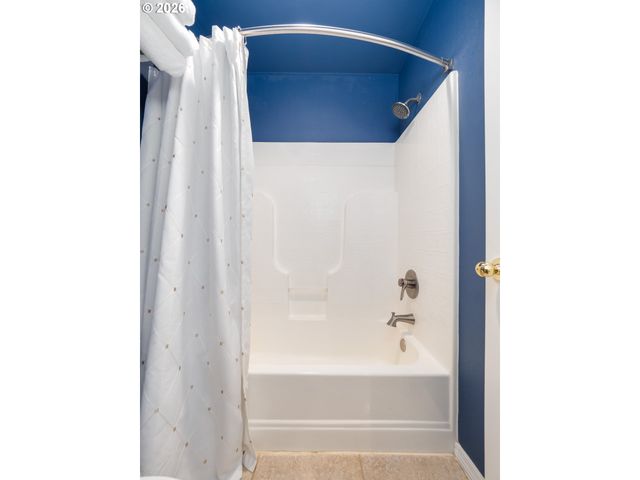 15576 Sw PERIDOT Way, Beaverton, OR 97007