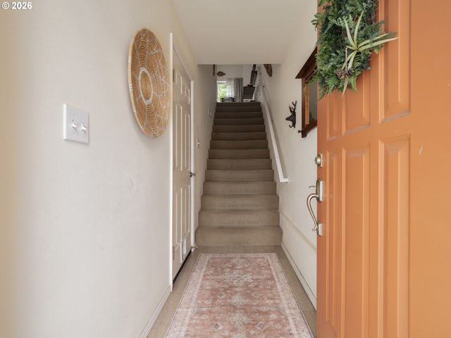15576 Sw PERIDOT Way, Beaverton, OR 97007