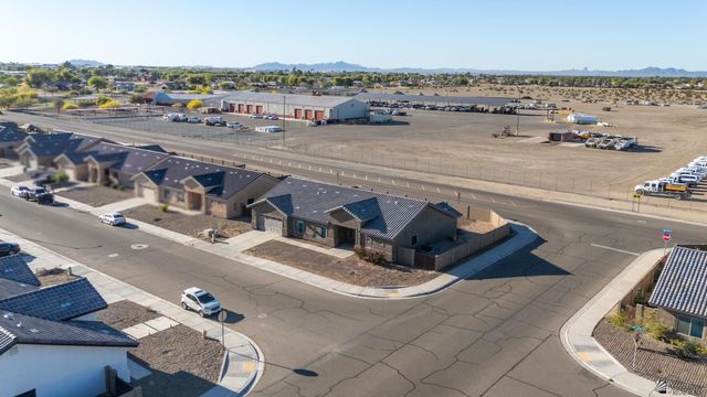5786 E 44th Pkwy, Yuma, AZ 85365