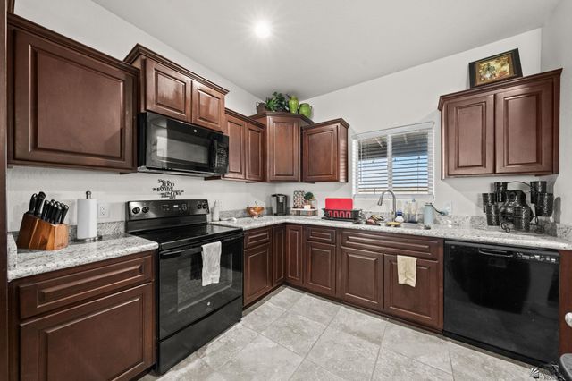 5786 E 44th Pkwy, Yuma, AZ 85365