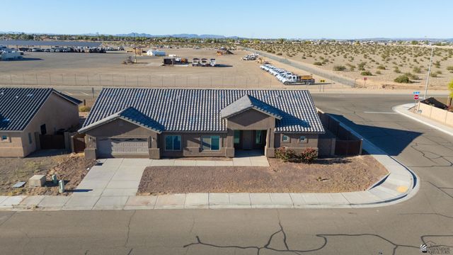 5786 E 44th Pkwy, Yuma, AZ 85365