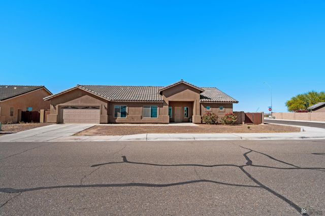 5786 E 44th Pkwy, Yuma, AZ 85365