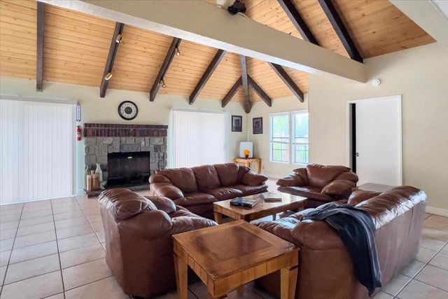 17171 Creekside Circle, Morgan Hill, CA 95037