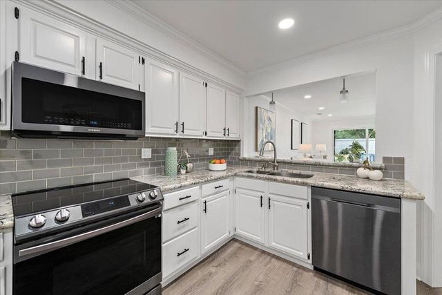 17171 Creekside Circle, Morgan Hill, CA 95037