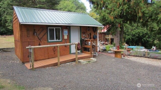 8643 Winslow Drive SW, Olympia, WA 98512