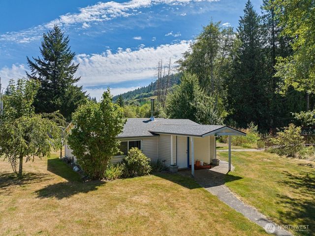 8643 Winslow Drive SW, Olympia, WA 98512