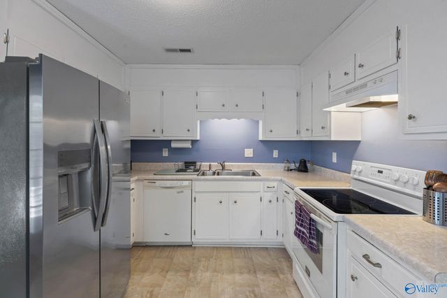 12031 Runningmeade Trail SE, Huntsville, AL 35803