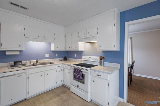 12031 Runningmeade Trail SE, Huntsville, AL 35803