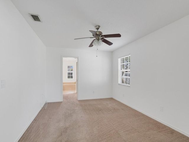 1246 N 41st Avenue, Vero Beach, FL 32960