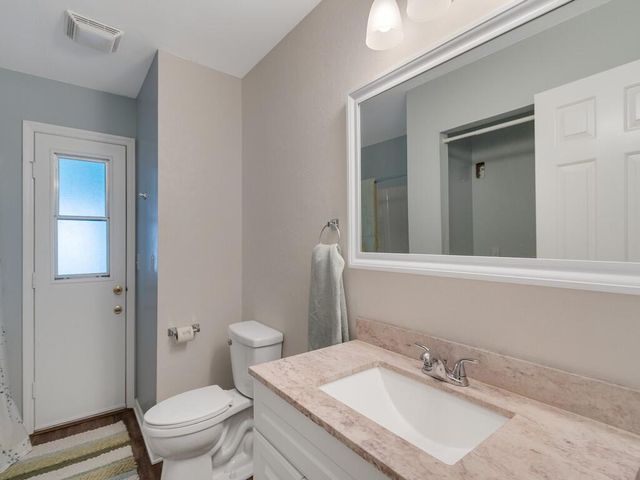 1246 N 41st Avenue, Vero Beach, FL 32960