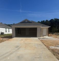 8105 Chesapeake Trail, Bauxite, AR 72011