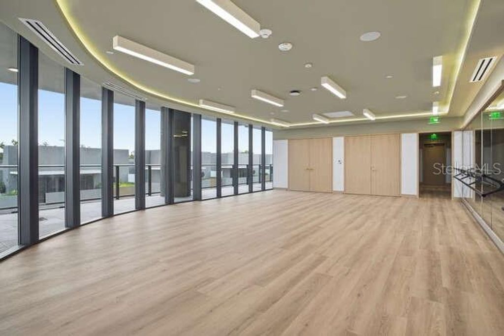 Image 13 of property listing at 3015 S YSABELLA AVENUE 604, Tampa, FL 33629