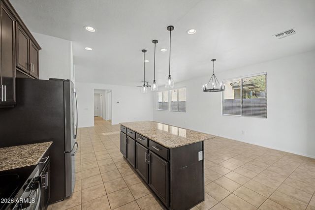 3313 E RUSSELL Street, Mesa, AZ 85213