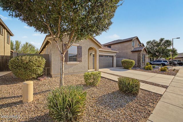 3313 E RUSSELL Street, Mesa, AZ 85213
