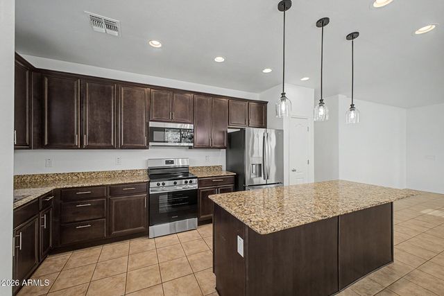 3313 E RUSSELL Street, Mesa, AZ 85213