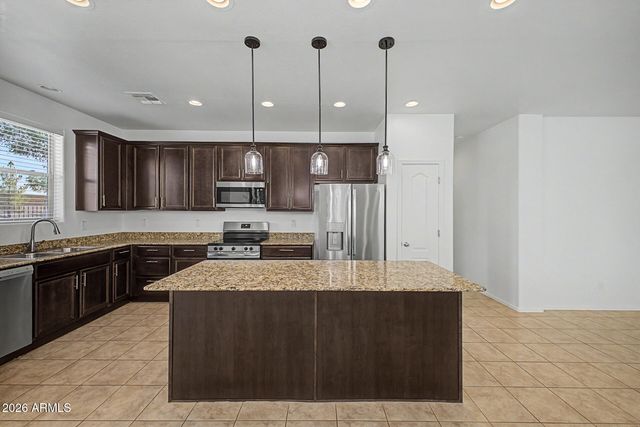 3313 E RUSSELL Street, Mesa, AZ 85213