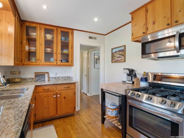215 Millwood Lane, San Antonio, TX 78216