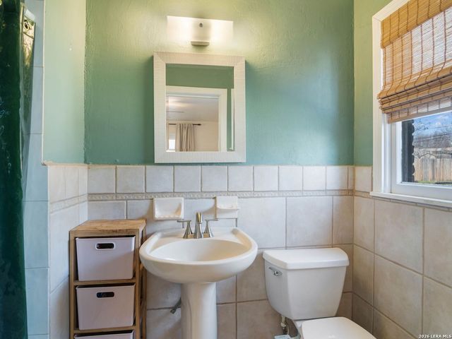 215 Millwood Lane, San Antonio, TX 78216