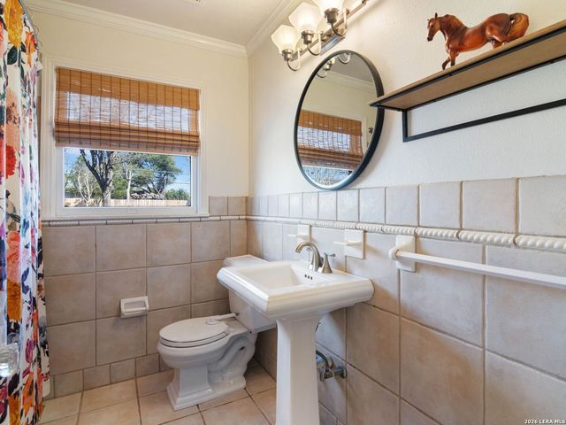 215 Millwood Lane, San Antonio, TX 78216