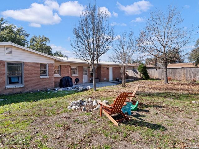 215 Millwood Lane, San Antonio, TX 78216