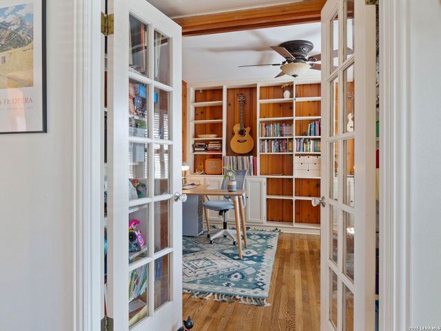 215 Millwood Lane, San Antonio, TX 78216