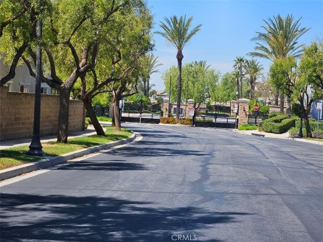 5965 Lost Horse, Fontana, CA 92336
